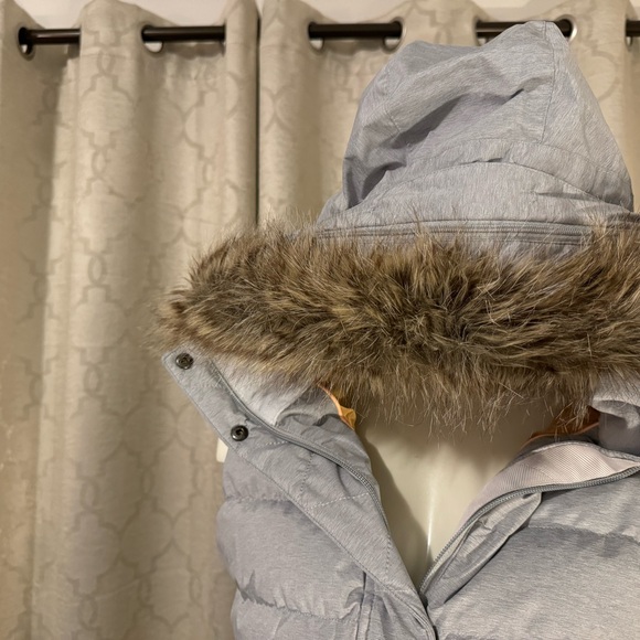 Prana Shiroms Long Puffer Down Vest with Removable Faux Fur Trim- Small - Picture 16 of 16